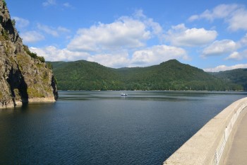 高山ダム